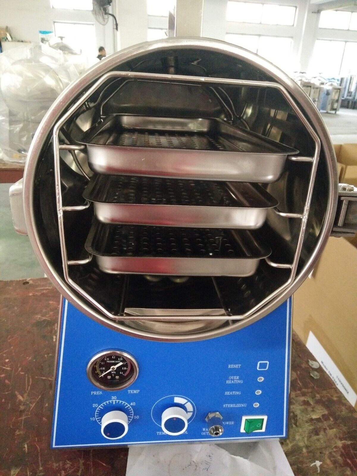 BJ&reg; 24L Tisch‑Dampfsterilisator (Autoklav) f&uuml;r die Zahnmedizin